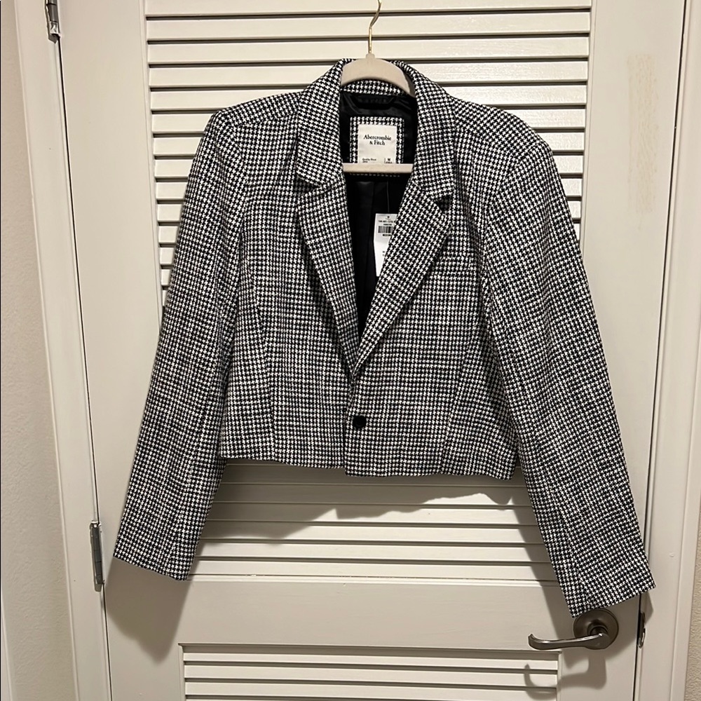 NWT Abercrombie & Fitch Women's Black and White Houndstooth Jacket